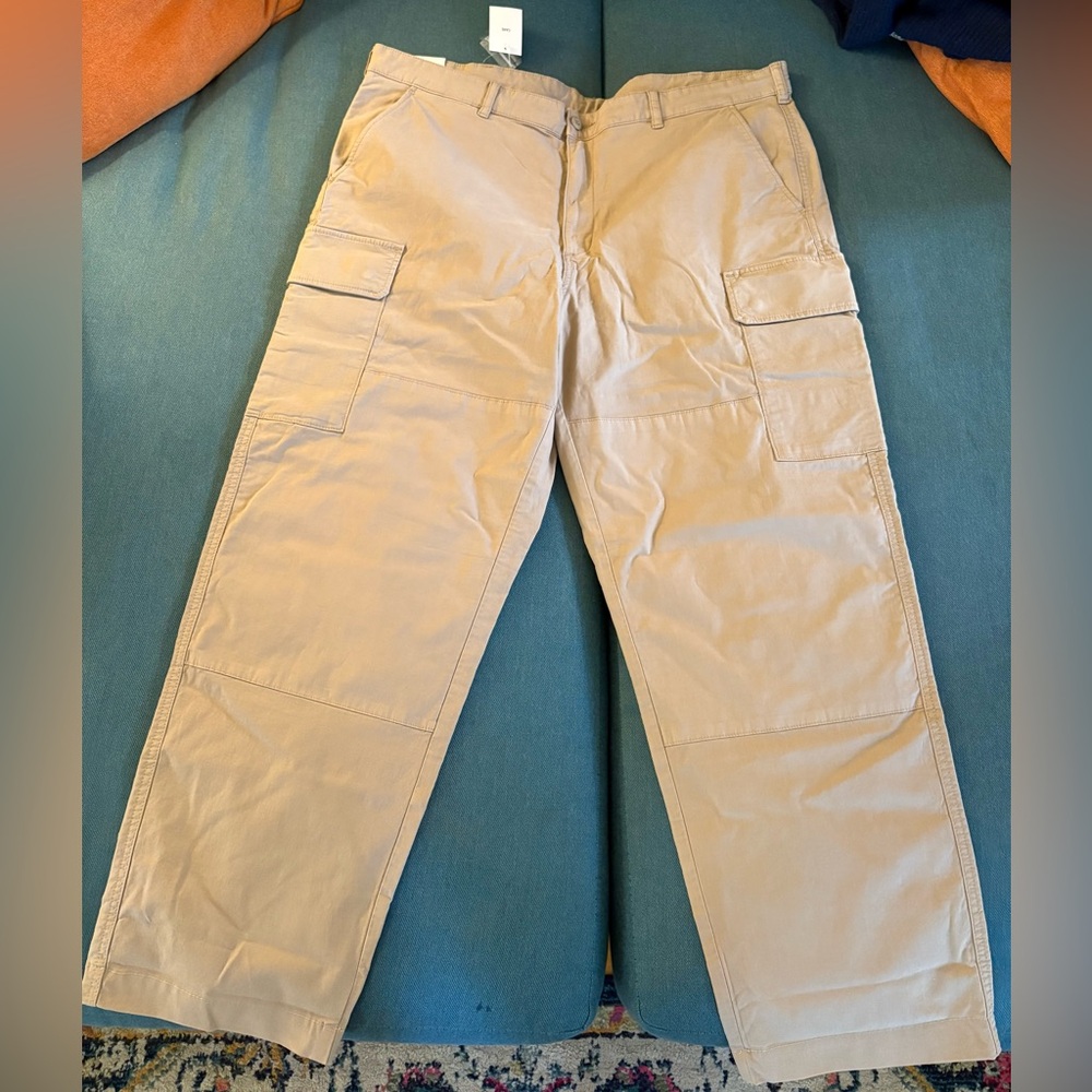 Uniqlo Beige Utility Work Pants Cargo - Size XXL (39-42 inches) drawstring waist